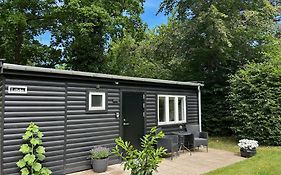 Cozy Private Annex Near Bathing Lake And 30 Min. From Copenhagen